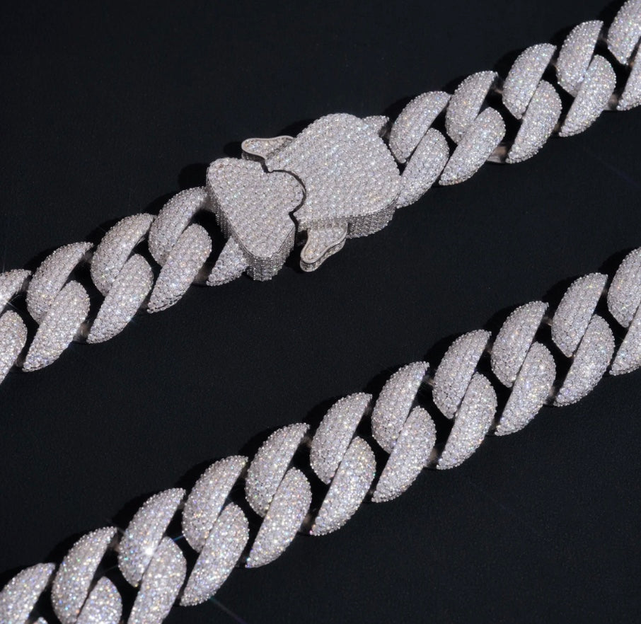 18mm Cuban Chain - Custom Clasp Moissanite