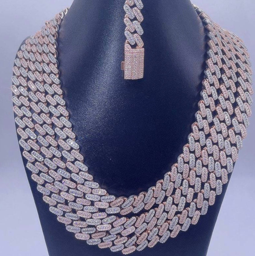 18mm Cuban Chain - Rose or White Gold Moissanite